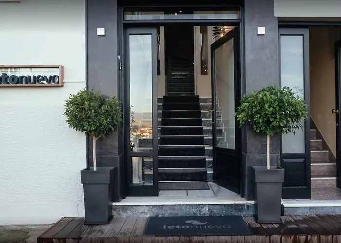Leto Nuevo Hotel 3*