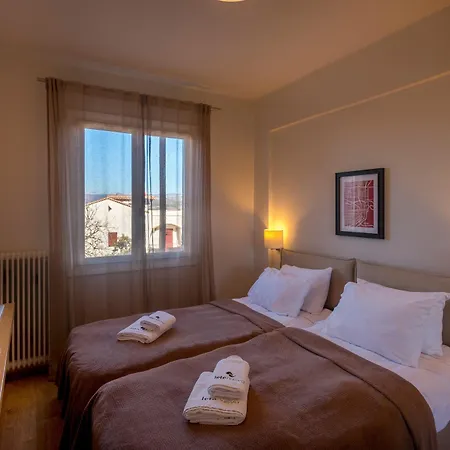 Leto Nuevo Hotel